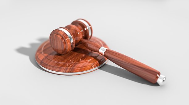 Things to Consider When Hiring a Personal Injury Lawyer